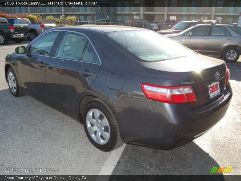 Magnetic Gray Metallic / Ash 2009 Toyota Camry LE