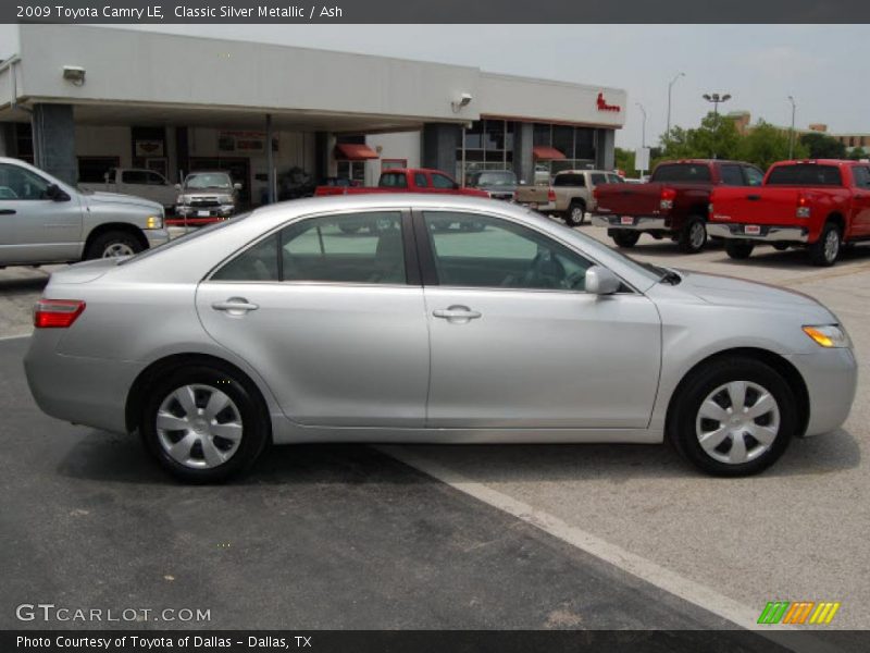 Classic Silver Metallic / Ash 2009 Toyota Camry LE