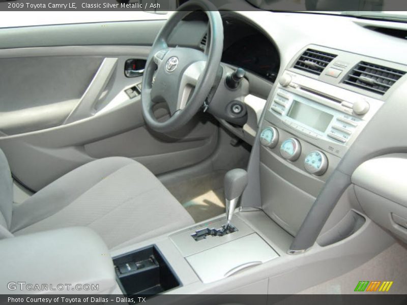 Classic Silver Metallic / Ash 2009 Toyota Camry LE