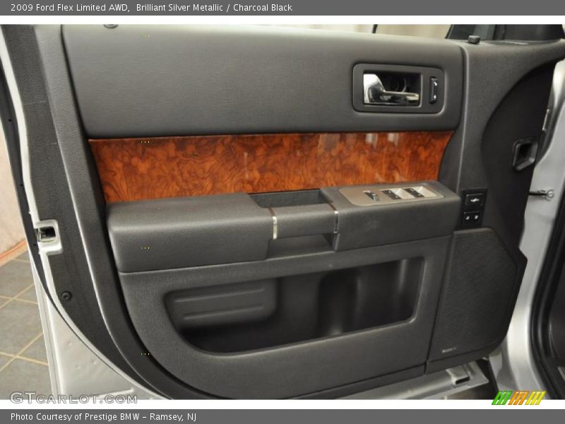 Brilliant Silver Metallic / Charcoal Black 2009 Ford Flex Limited AWD