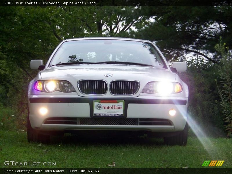 Alpine White / Sand 2003 BMW 3 Series 330xi Sedan
