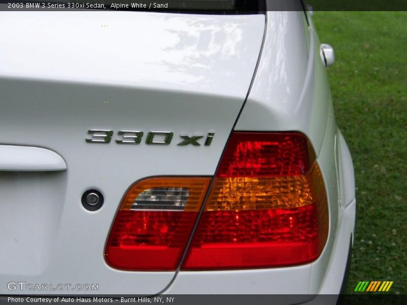 Alpine White / Sand 2003 BMW 3 Series 330xi Sedan