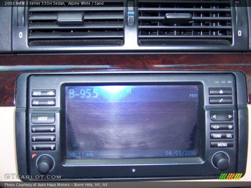 Alpine White / Sand 2003 BMW 3 Series 330xi Sedan