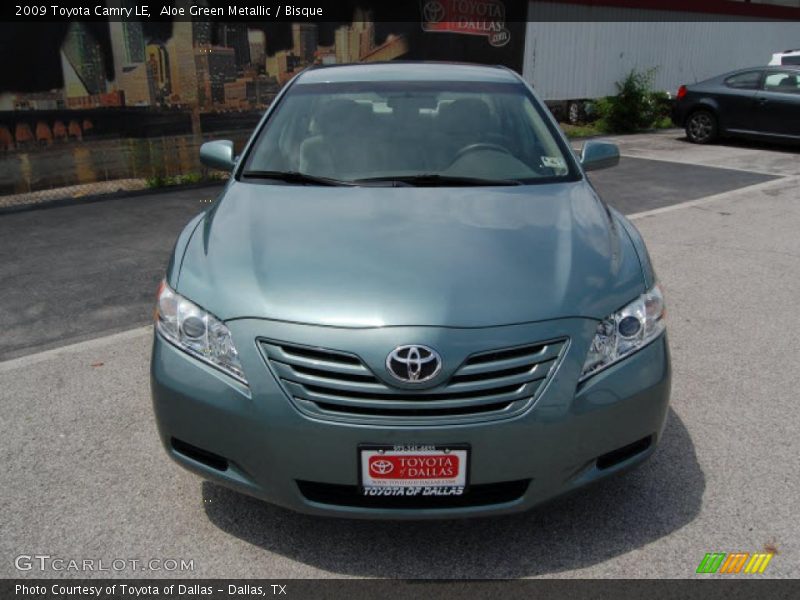 Aloe Green Metallic / Bisque 2009 Toyota Camry LE