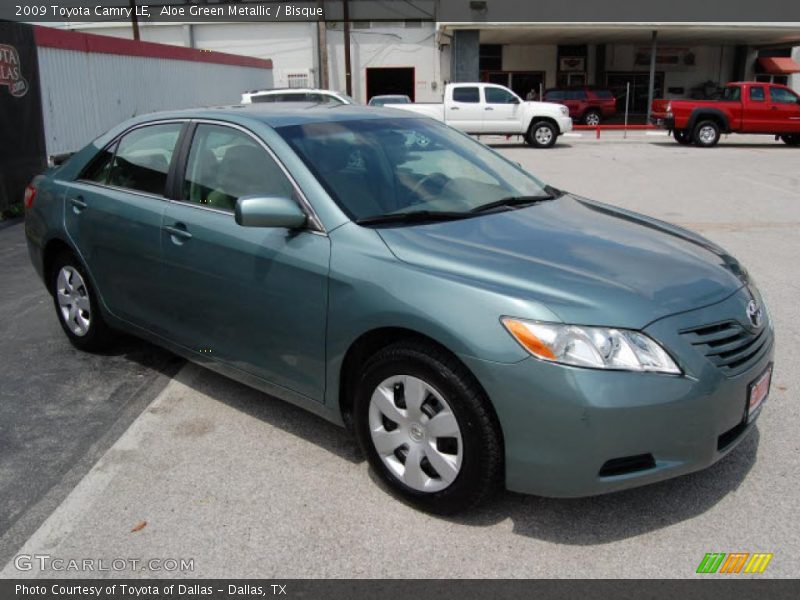 Aloe Green Metallic / Bisque 2009 Toyota Camry LE