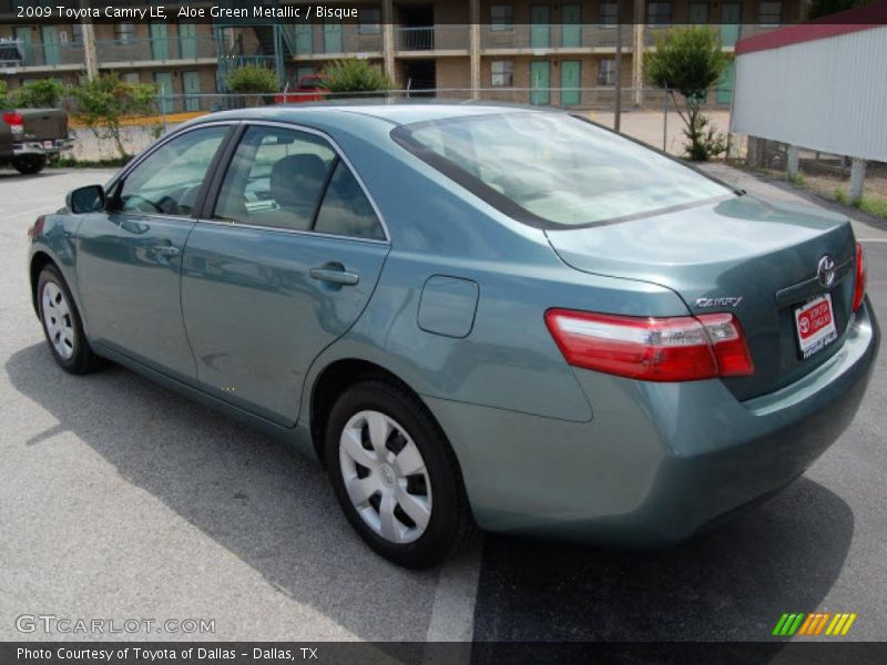 Aloe Green Metallic / Bisque 2009 Toyota Camry LE