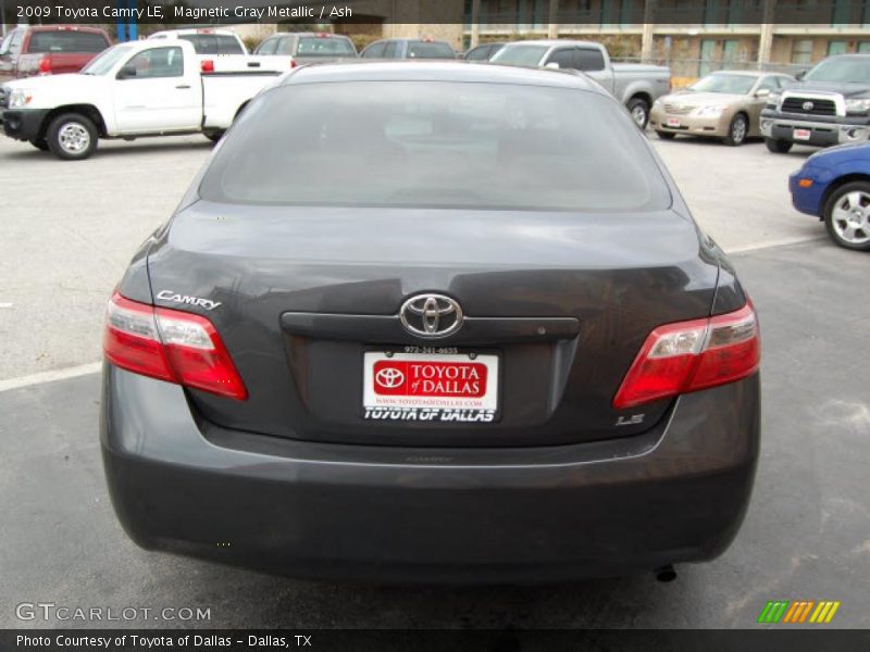 Magnetic Gray Metallic / Ash 2009 Toyota Camry LE