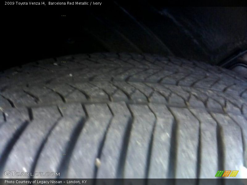 Barcelona Red Metallic / Ivory 2009 Toyota Venza I4