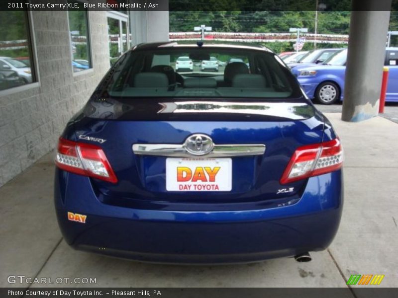 Blue Ribbon Metallic / Ash 2011 Toyota Camry XLE