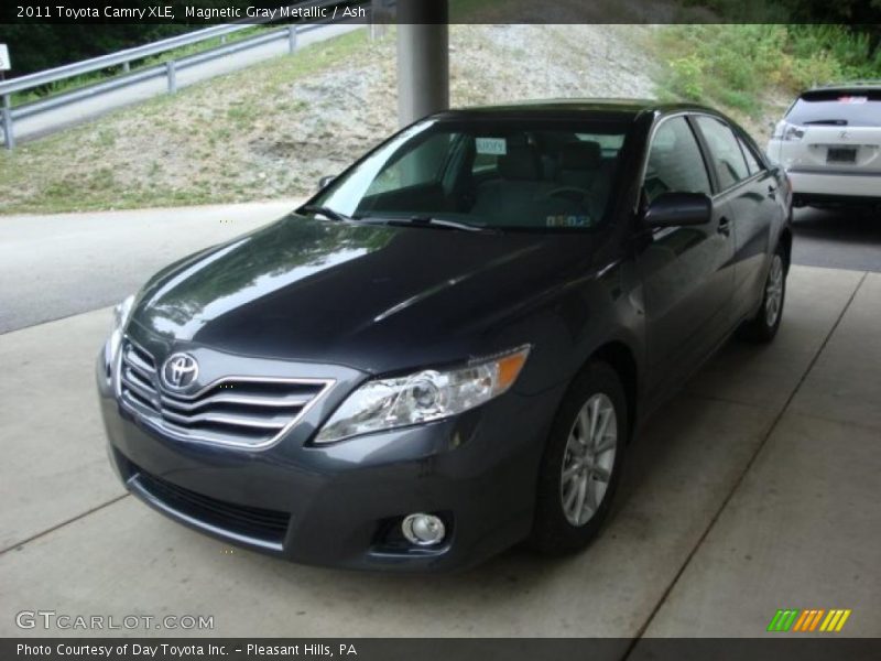 Magnetic Gray Metallic / Ash 2011 Toyota Camry XLE
