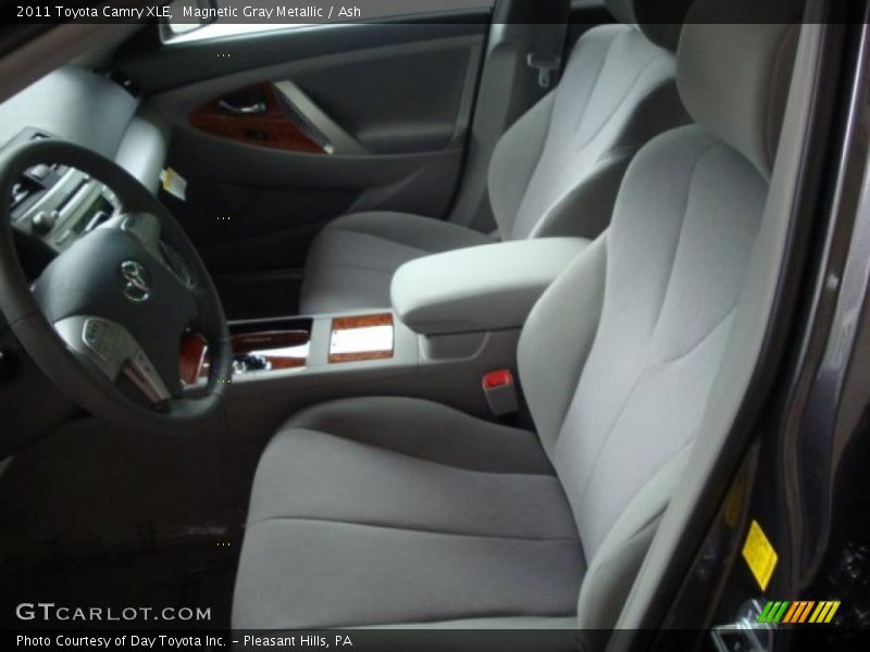 Magnetic Gray Metallic / Ash 2011 Toyota Camry XLE