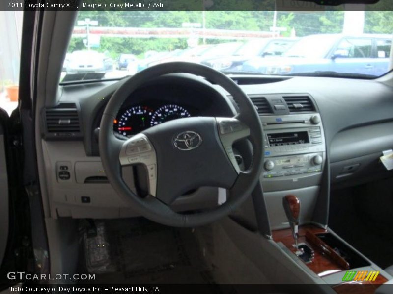 Magnetic Gray Metallic / Ash 2011 Toyota Camry XLE