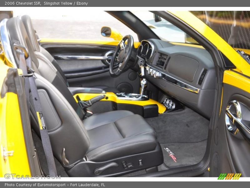Slingshot Yellow / Ebony 2006 Chevrolet SSR