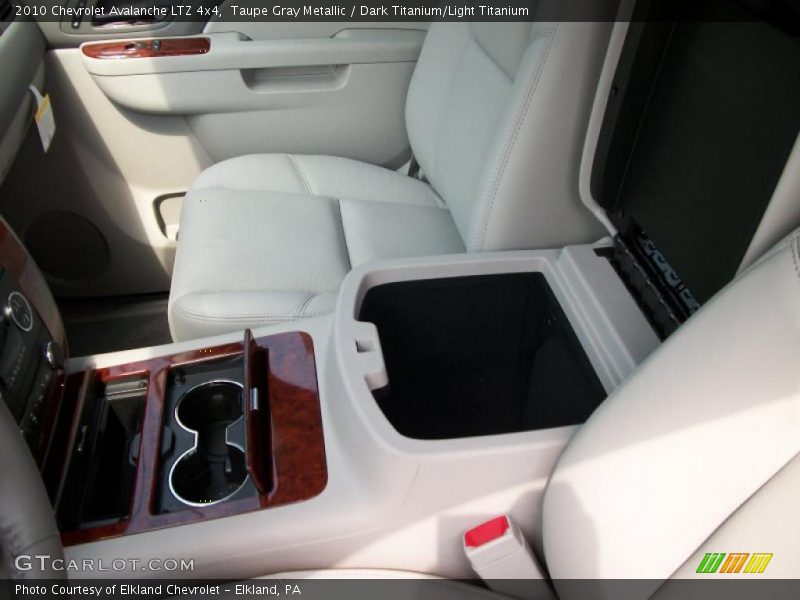 Taupe Gray Metallic / Dark Titanium/Light Titanium 2010 Chevrolet Avalanche LTZ 4x4