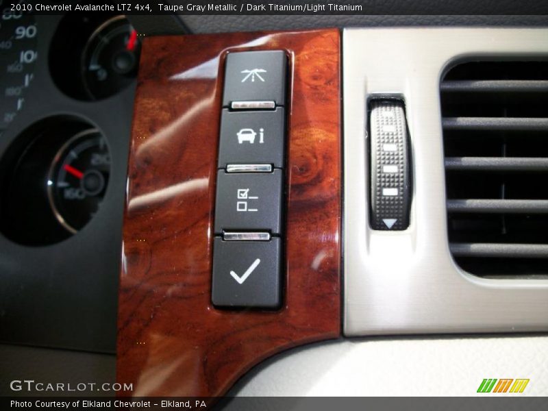 Taupe Gray Metallic / Dark Titanium/Light Titanium 2010 Chevrolet Avalanche LTZ 4x4
