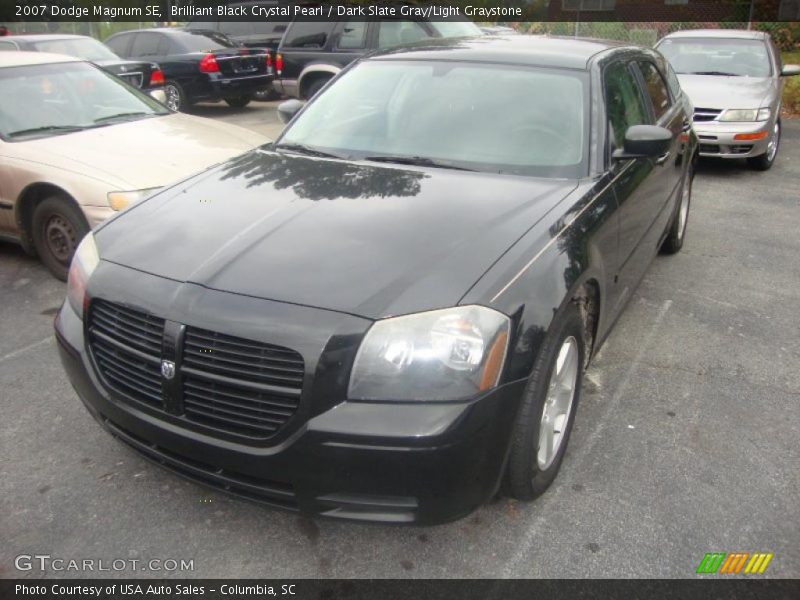 Brilliant Black Crystal Pearl / Dark Slate Gray/Light Graystone 2007 Dodge Magnum SE