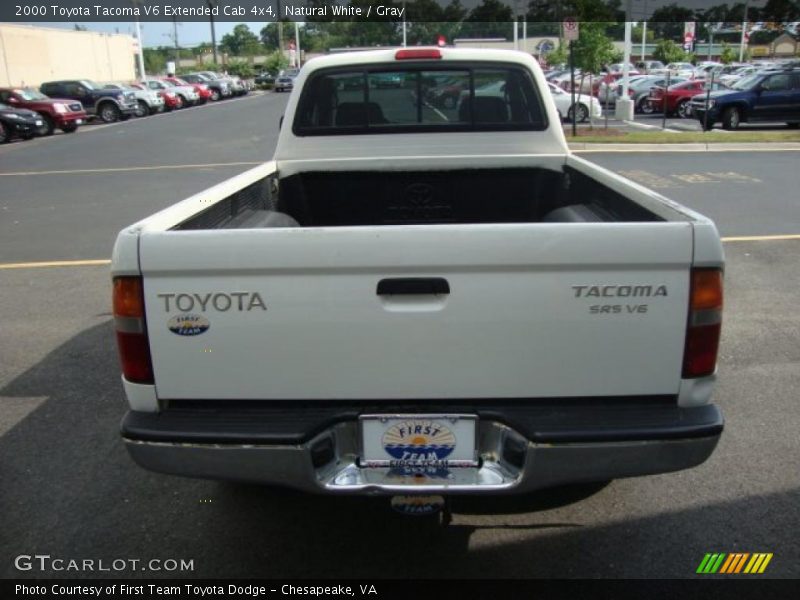 Natural White / Gray 2000 Toyota Tacoma V6 Extended Cab 4x4