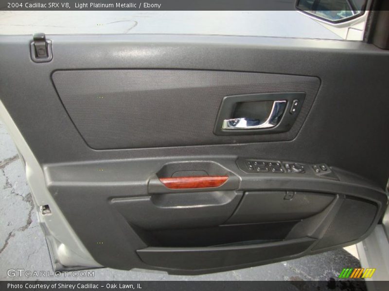 Light Platinum Metallic / Ebony 2004 Cadillac SRX V8