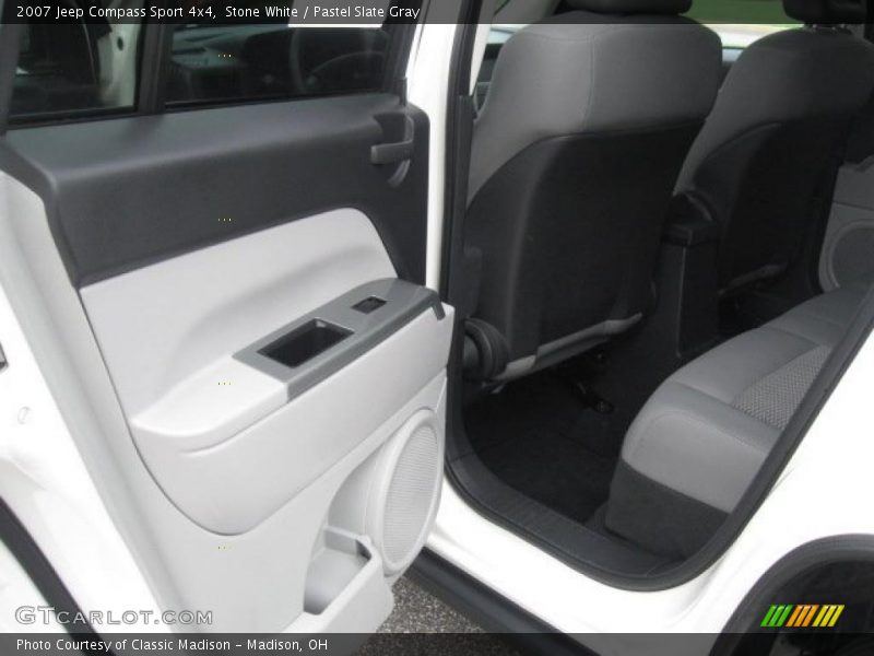 Stone White / Pastel Slate Gray 2007 Jeep Compass Sport 4x4
