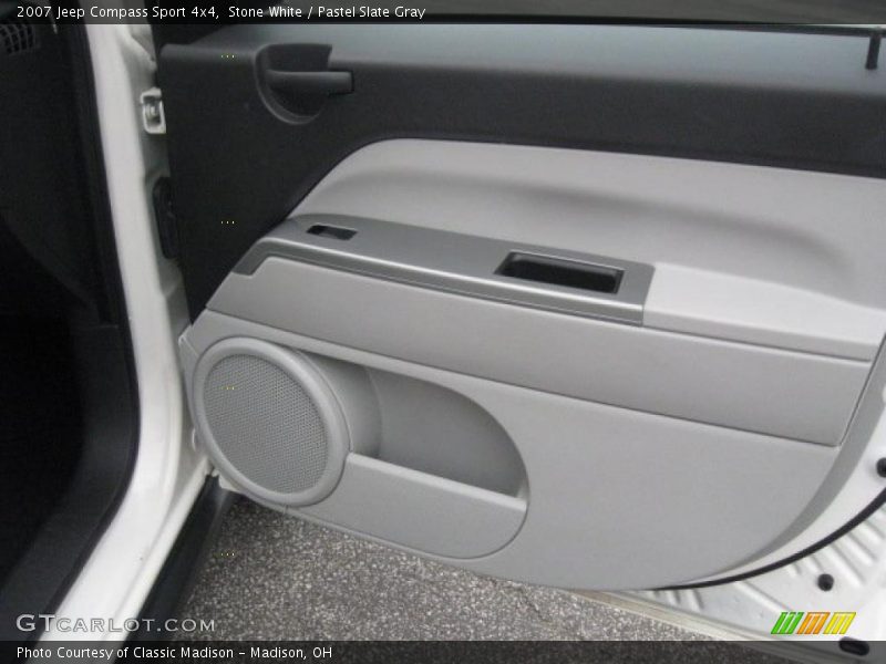 Stone White / Pastel Slate Gray 2007 Jeep Compass Sport 4x4