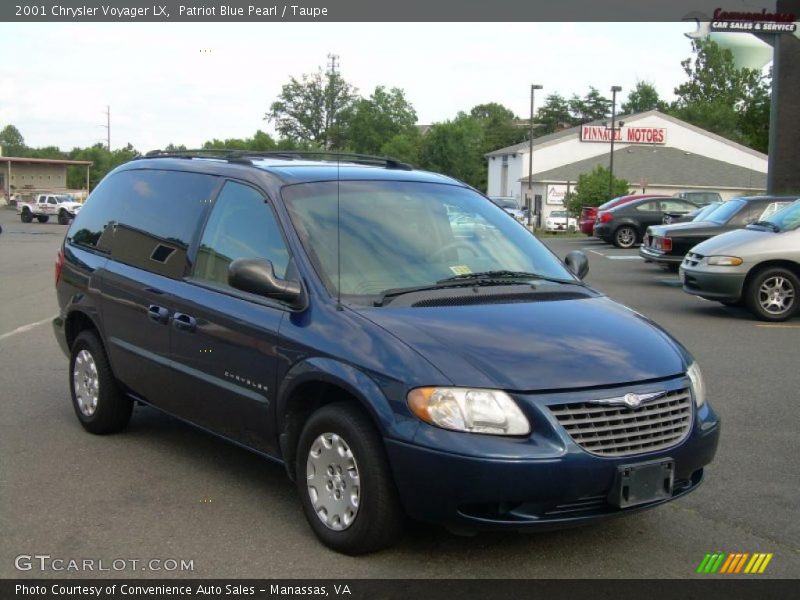 Patriot Blue Pearl / Taupe 2001 Chrysler Voyager LX