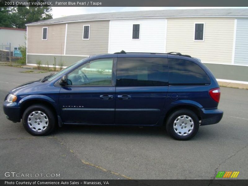 Patriot Blue Pearl / Taupe 2001 Chrysler Voyager LX