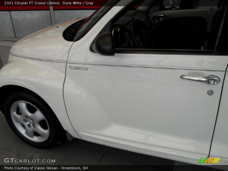 Stone White / Gray 2001 Chrysler PT Cruiser Limited