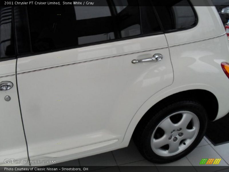 Stone White / Gray 2001 Chrysler PT Cruiser Limited