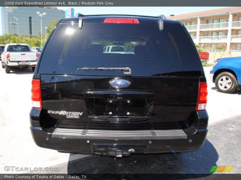 Black / Medium Flint Grey 2006 Ford Expedition Limited 4x4
