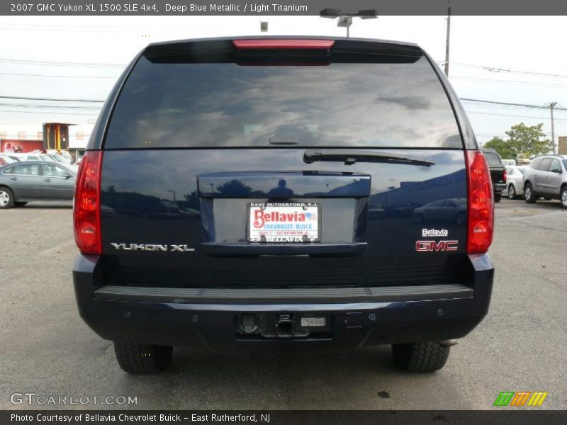 Deep Blue Metallic / Light Titanium 2007 GMC Yukon XL 1500 SLE 4x4