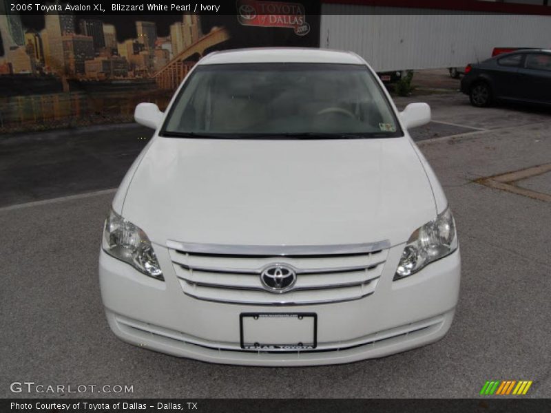 Blizzard White Pearl / Ivory 2006 Toyota Avalon XL