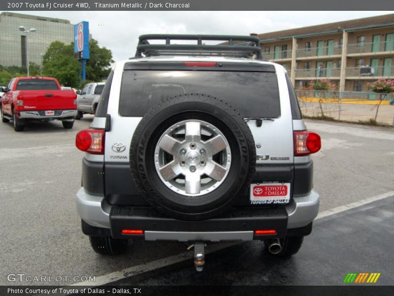 Titanium Metallic / Dark Charcoal 2007 Toyota FJ Cruiser 4WD