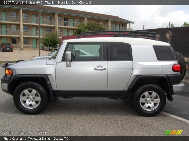 Titanium Metallic / Dark Charcoal 2007 Toyota FJ Cruiser 4WD