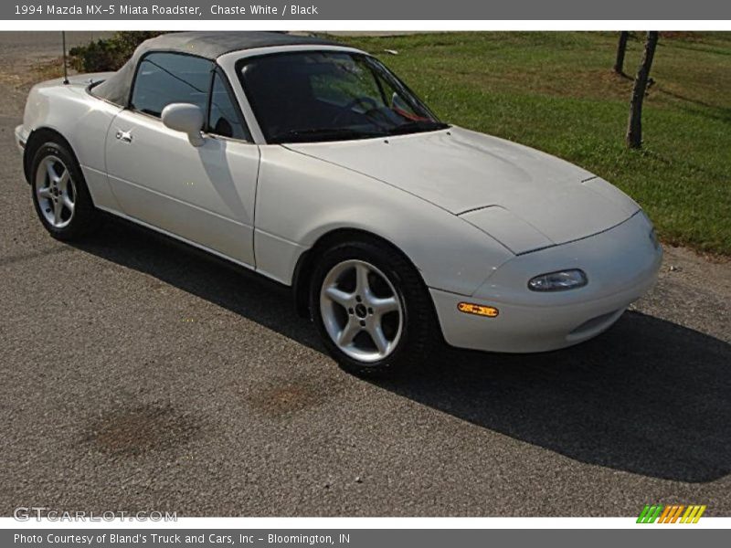 Chaste White / Black 1994 Mazda MX-5 Miata Roadster