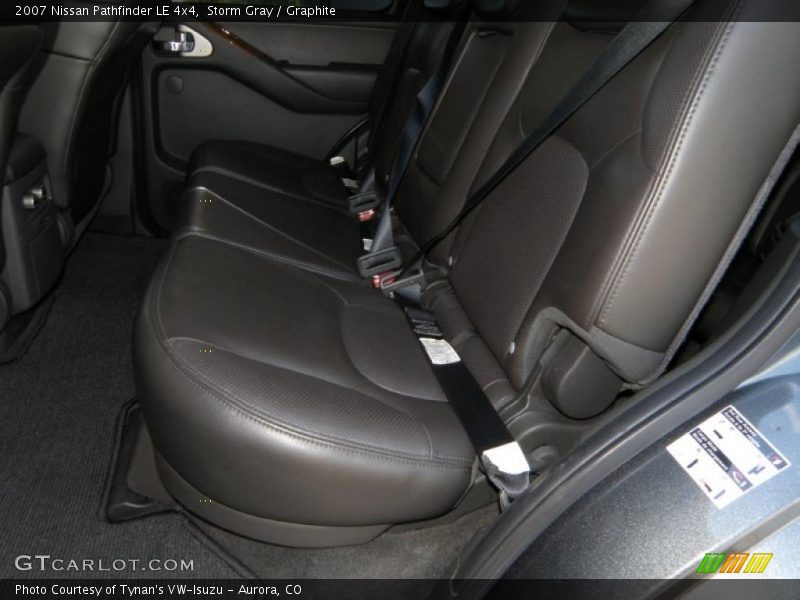 Storm Gray / Graphite 2007 Nissan Pathfinder LE 4x4