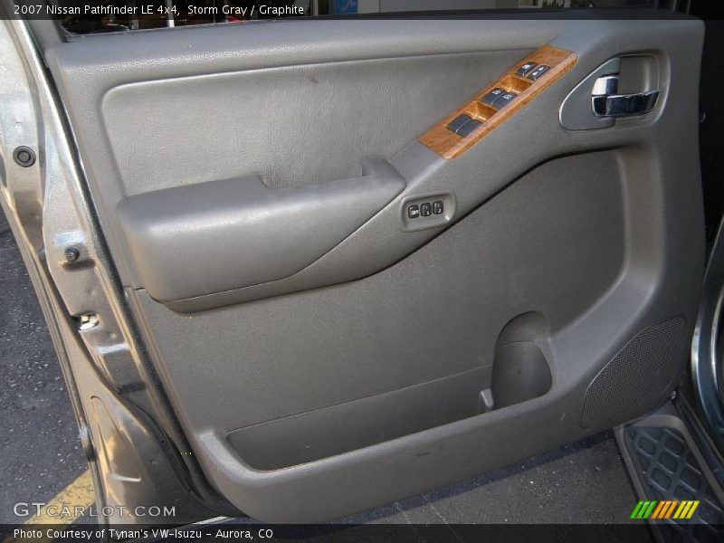 Storm Gray / Graphite 2007 Nissan Pathfinder LE 4x4