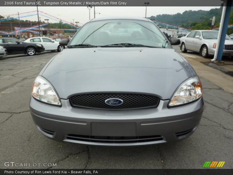 Tungsten Grey Metallic / Medium/Dark Flint Grey 2006 Ford Taurus SE