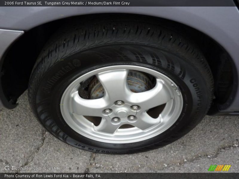 Tungsten Grey Metallic / Medium/Dark Flint Grey 2006 Ford Taurus SE
