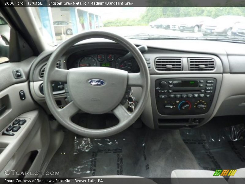 Tungsten Grey Metallic / Medium/Dark Flint Grey 2006 Ford Taurus SE