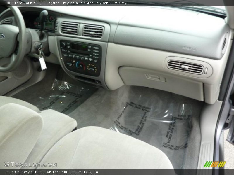 Tungsten Grey Metallic / Medium/Dark Flint Grey 2006 Ford Taurus SE