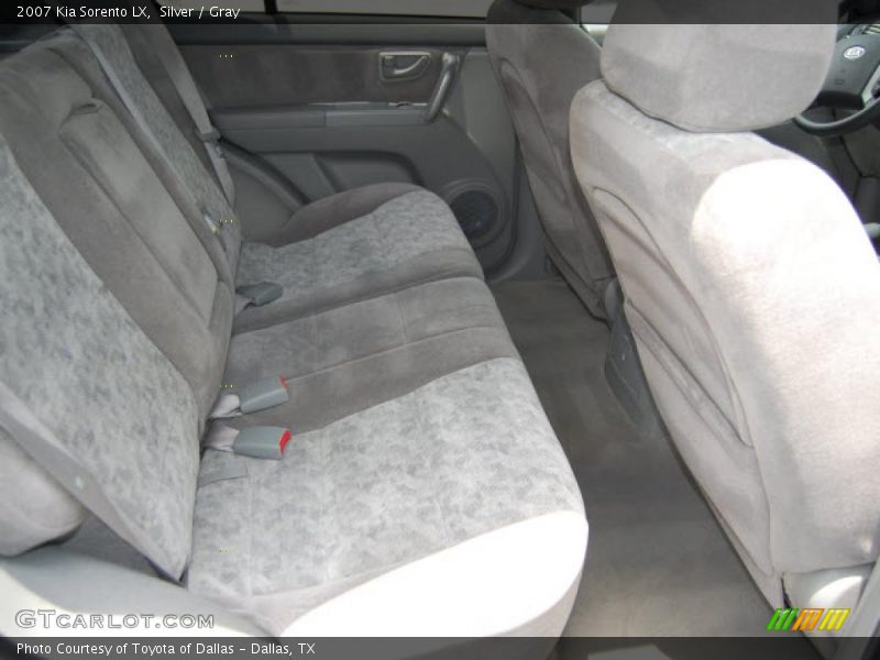 Silver / Gray 2007 Kia Sorento LX