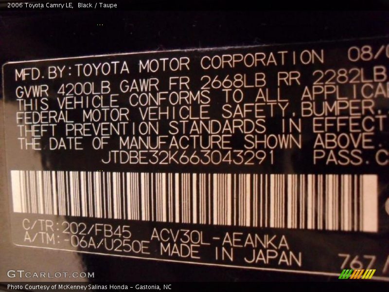 Black / Taupe 2006 Toyota Camry LE