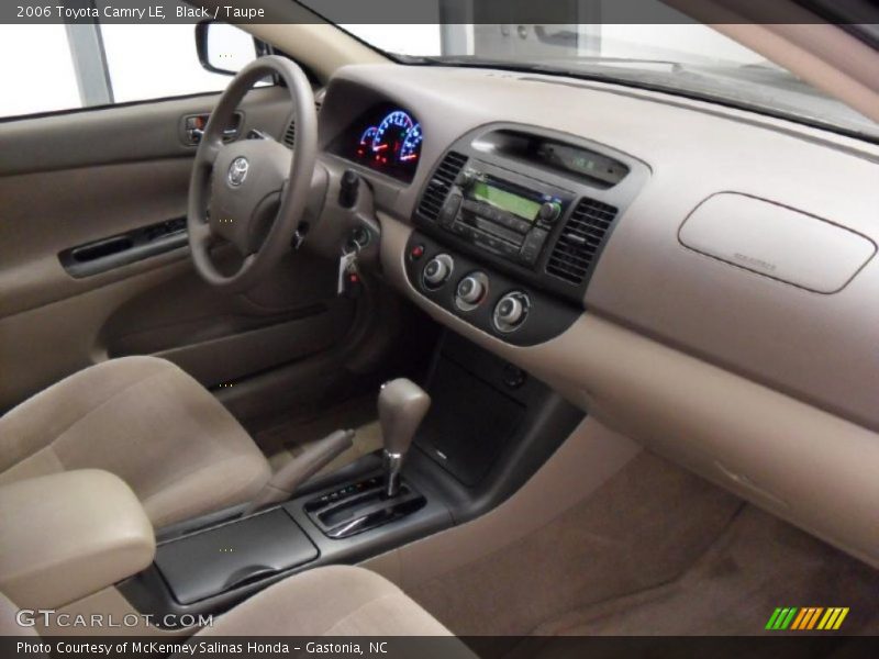 Black / Taupe 2006 Toyota Camry LE