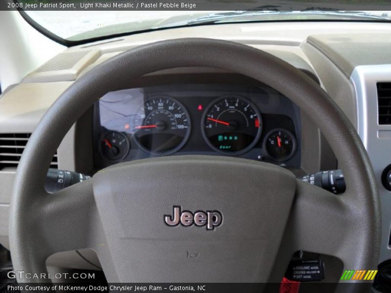 Light Khaki Metallic / Pastel Pebble Beige 2008 Jeep Patriot Sport