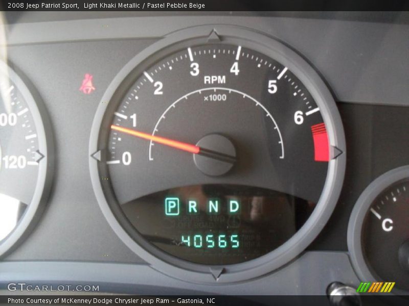 Light Khaki Metallic / Pastel Pebble Beige 2008 Jeep Patriot Sport
