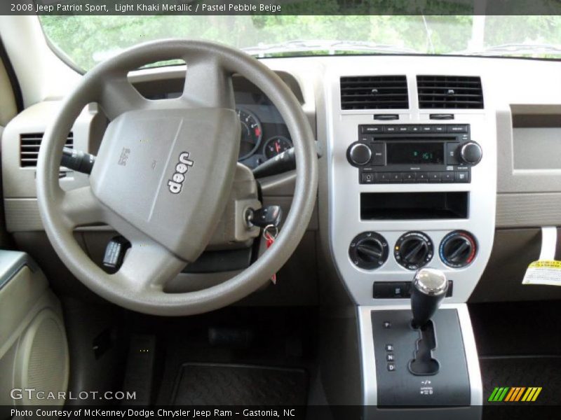 Light Khaki Metallic / Pastel Pebble Beige 2008 Jeep Patriot Sport