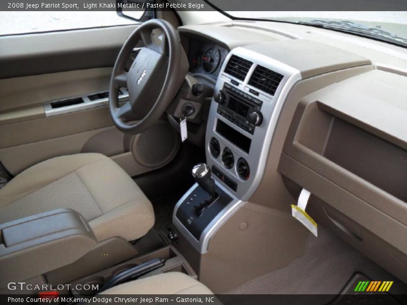 Light Khaki Metallic / Pastel Pebble Beige 2008 Jeep Patriot Sport