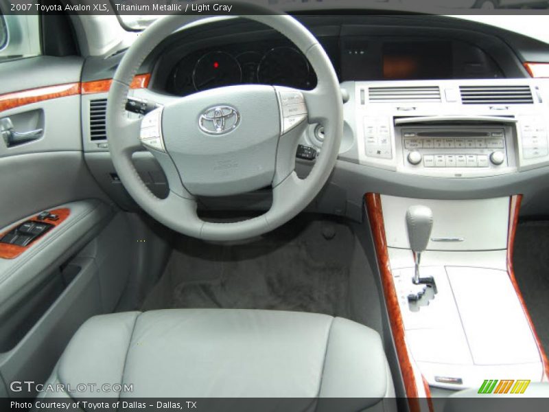 Titanium Metallic / Light Gray 2007 Toyota Avalon XLS