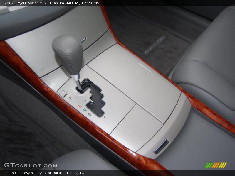Titanium Metallic / Light Gray 2007 Toyota Avalon XLS