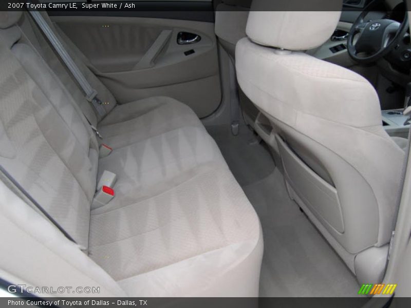 Super White / Ash 2007 Toyota Camry LE